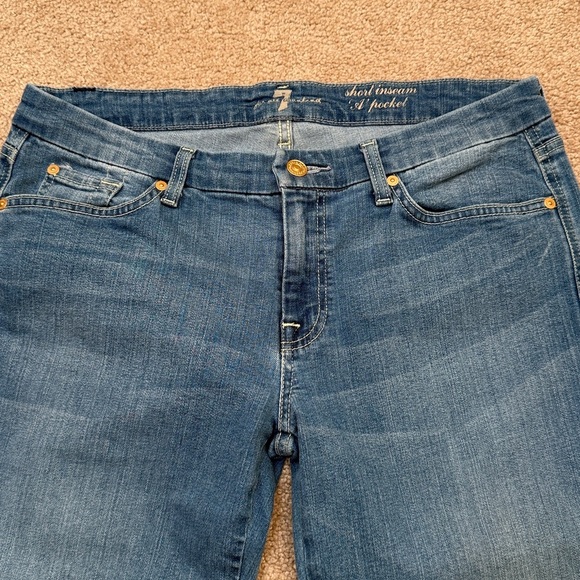 7 For All Mankind 'A' Pocket Bootcut Mid Rise Short Inseam 31" Jeans Size 32 - Picture 2 of 8